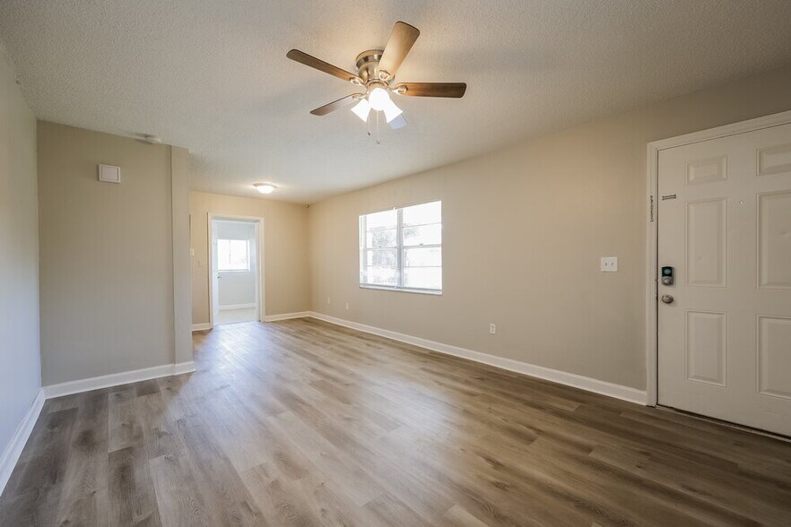 Building Photo - 1778 Settler Dr