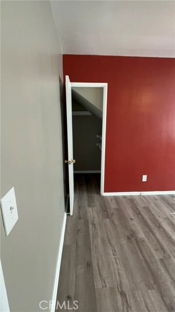 Building Photo - 1818 N Kingsley Dr