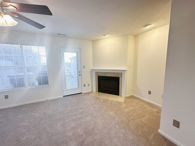 Building Photo - 1812 Abbotsbury Way