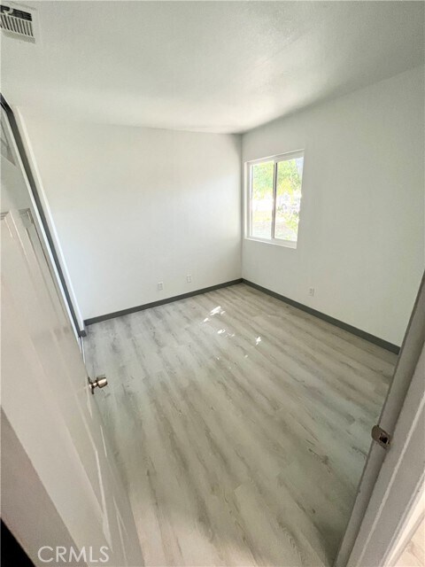 Building Photo - 910 Marlyce Ln