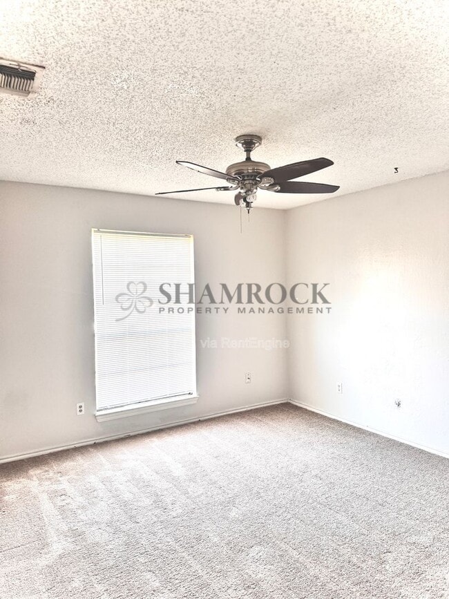 Building Photo - 535 Barbara Jean Dr