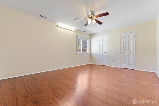 Building Photo - 2908 Madaline Dr