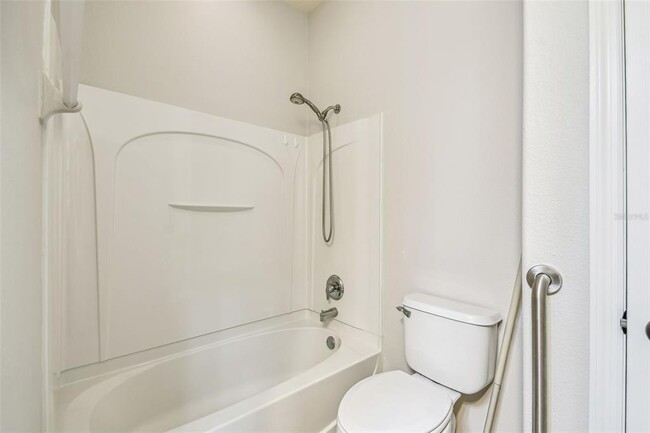 Building Photo - 829 Grand Canal Dr