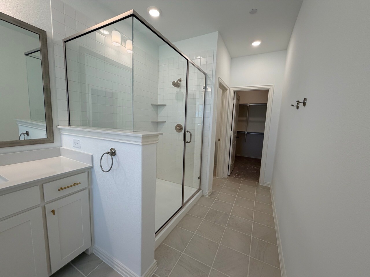 master bathroom shower stall - 4729 Spinner St