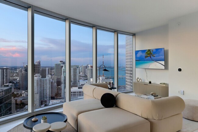 Building Photo - 300 Biscayne Blvd Way
