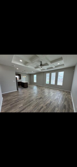 Building Photo - 3801 Walnut Ave