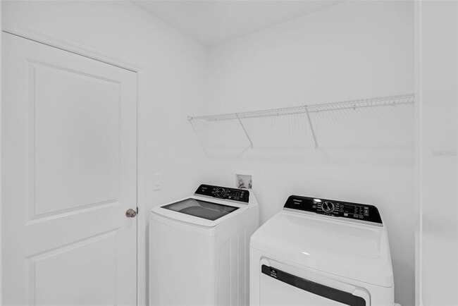 Building Photo - 5428 Meadow Walk Dr