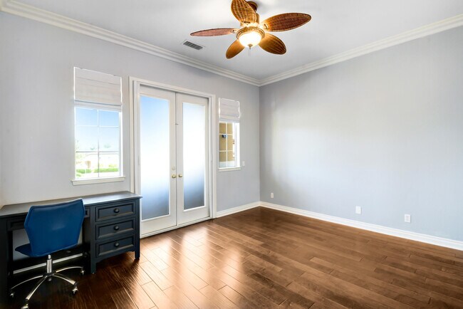 Building Photo - 27452 Avanti Dr