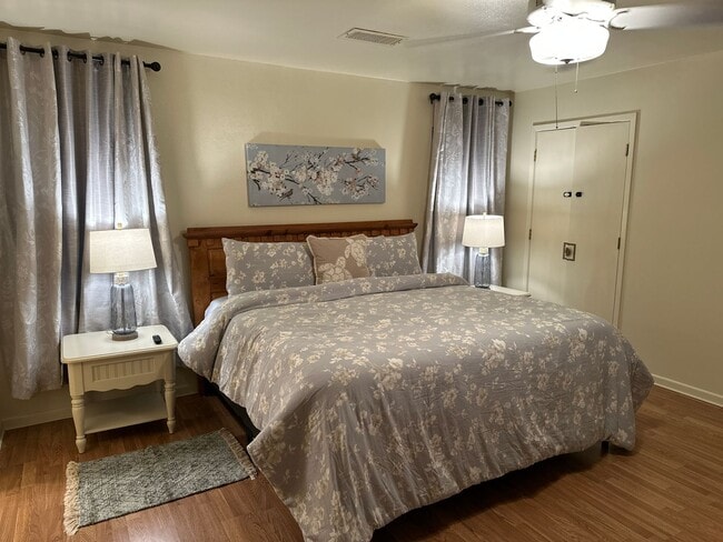 Building Photo - ONE BEDROOM, one bath, FULLY FURNISHED; AL...