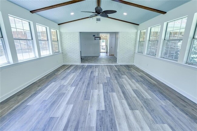 Building Photo - 406 S Ingleside St