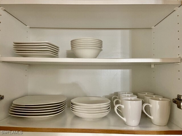 Building Photo - 9430 Ivy Brook Run