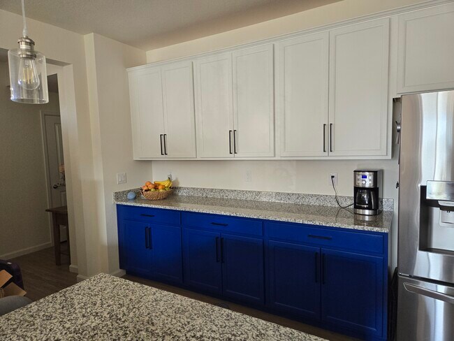 Building Photo - 16806 E 118th Dr