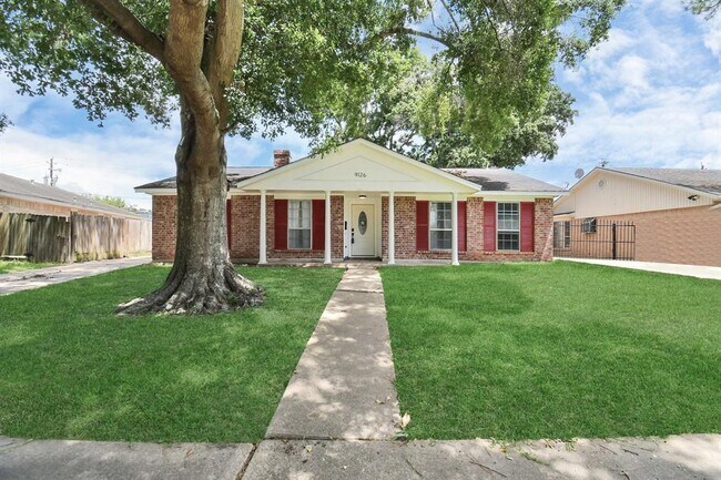 Building Photo - 9126 Troulon Dr