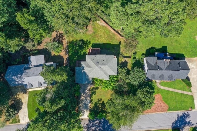 Building Photo - 2462 Empire Forest Dr