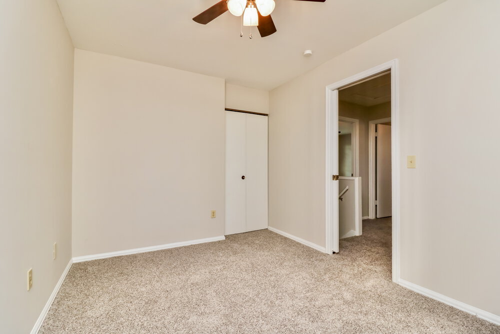 Building Photo - 17 Hollow Tree Ct