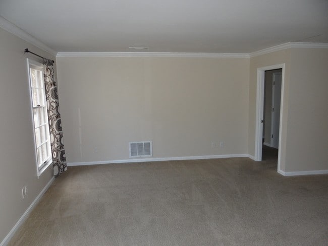 Building Photo - 300 Stonehenge Drive, Unit 103