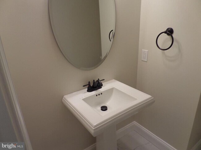 Building Photo - 2254 Journet Dr