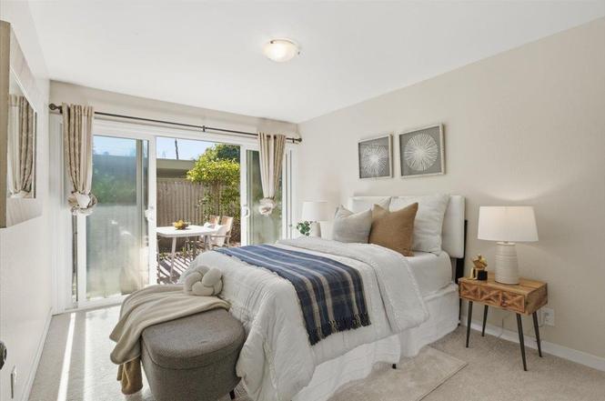 Building Photo - 280 Easy St