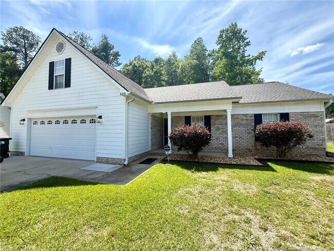 Building Photo - 604 Raven Pl
