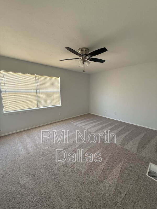 Building Photo - 2872 Harbinger Ln