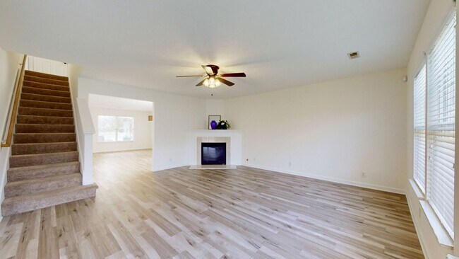 Building Photo - 1029 Lexington Farms Dr