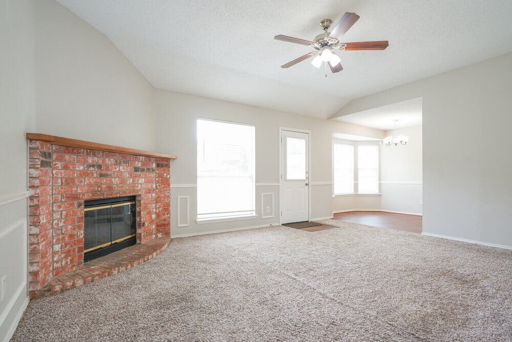 Building Photo - 6415 Jennie Ln