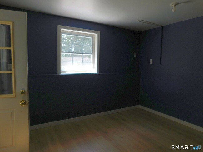 Building Photo - 60 Osga Ln