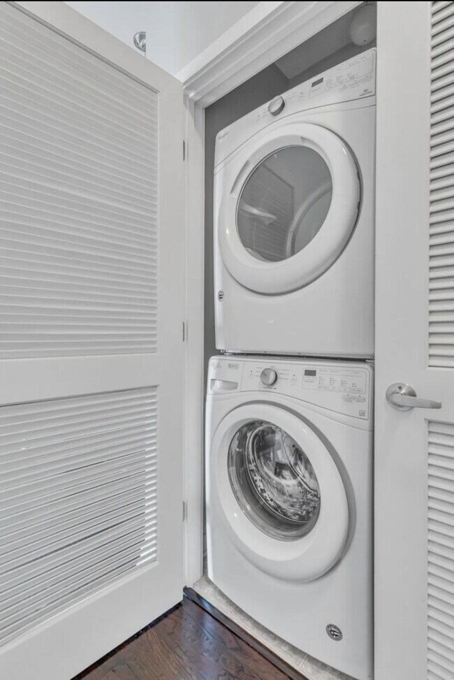 Building Photo - 1118 Litton Ave