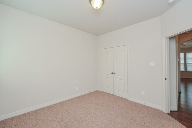 Building Photo - 7215 Casita Dr