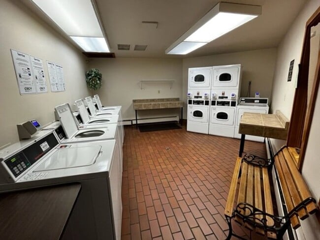 Building Photo - Long Term Rental- Timber Ridge Condos #504A