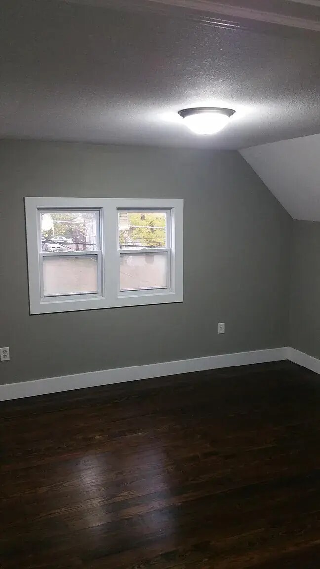 Building Photo - 53 mathews ct