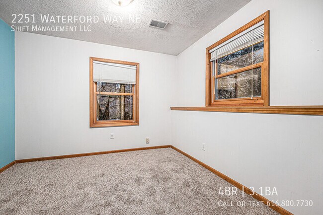 Building Photo - 2251 Waterford Way NE