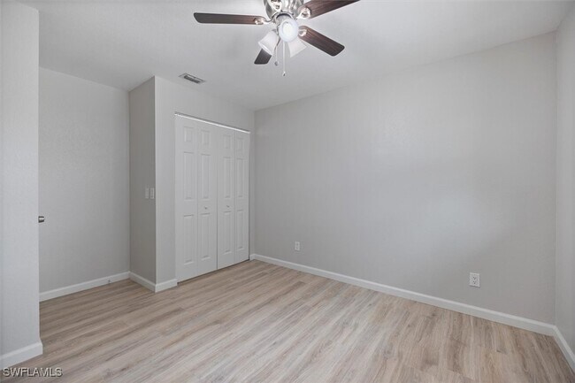 Building Photo - 1346 Beacon Dr