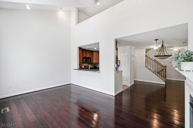 Building Photo - 408 Donato Cir