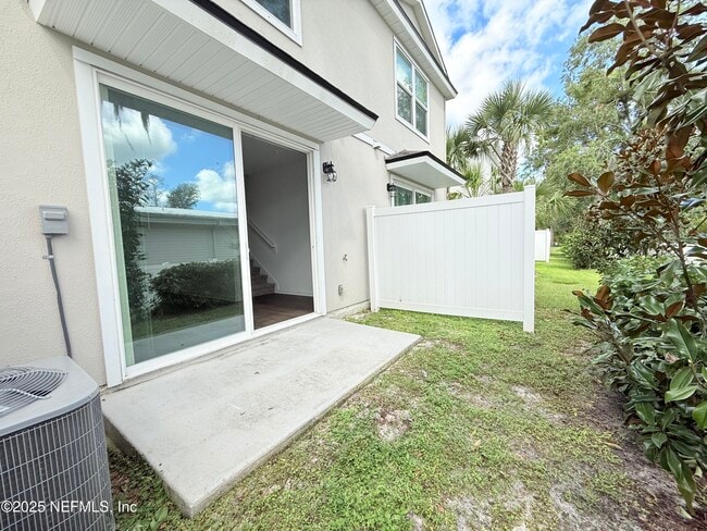 Building Photo - 12741 Barrack Ln