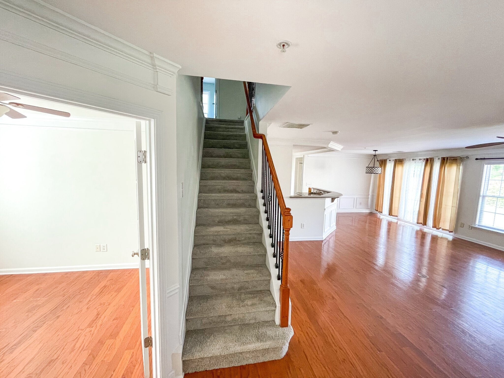 Building Photo - 282 Balaban Cir