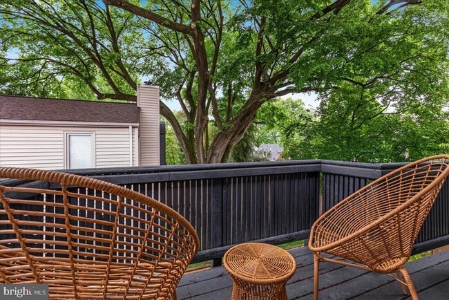 Building Photo - 4817 Chevy Chase Blvd