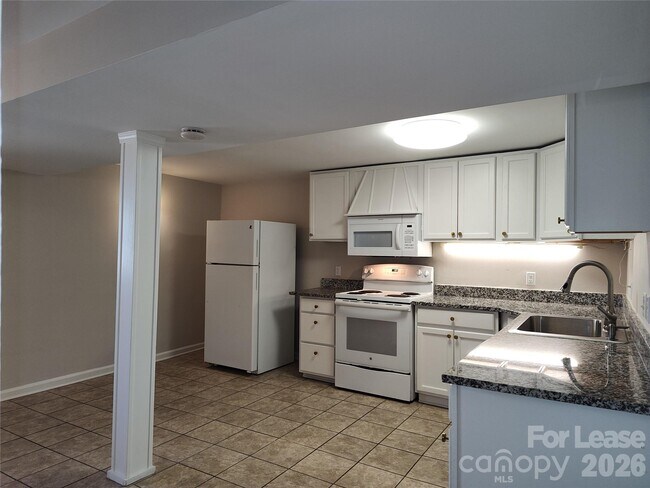 Building Photo - 340 Hollis Rd