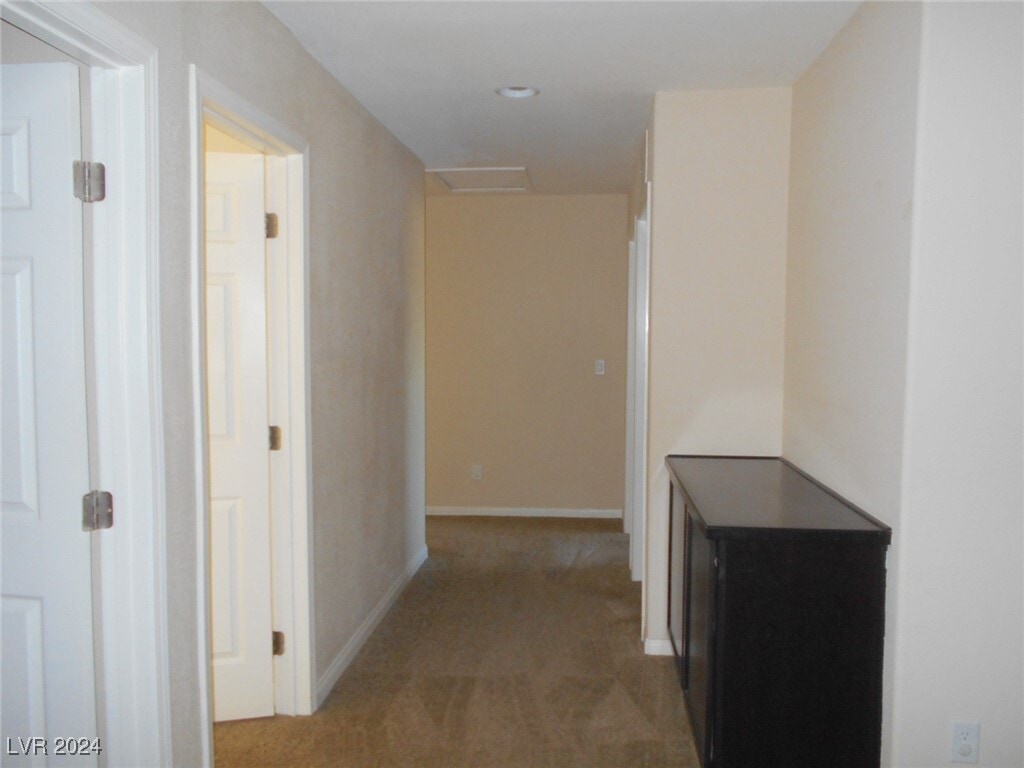 Building Photo - 6820 Majestic Palm Dr