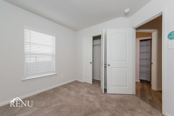 Building Photo - 10494 Red Cardinal Dr