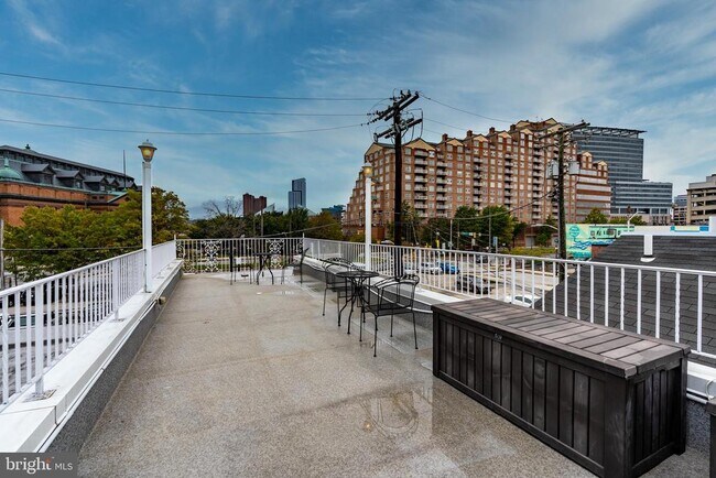 Primary Photo - 316 Albemarle St