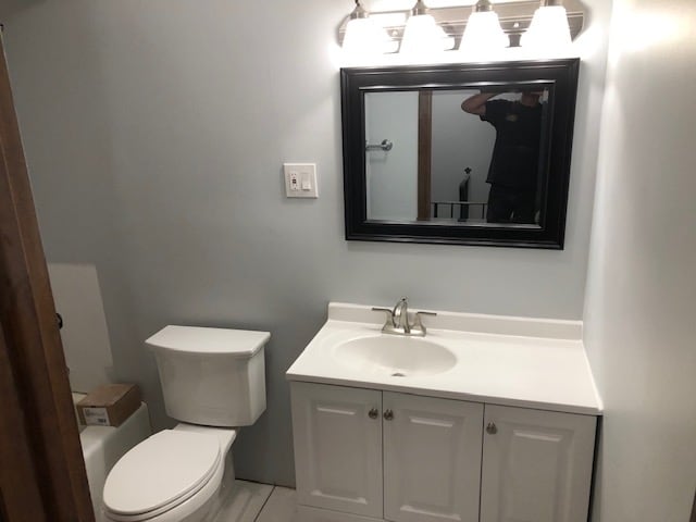 Building Photo - 617 W Surf St