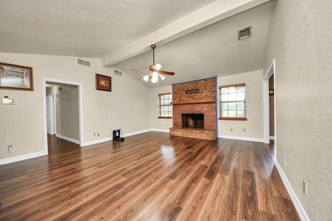 Building Photo - 8407 Kirchner Rd