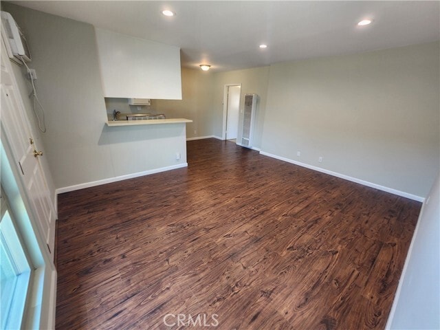 Building Photo - 7925 Vineland Ave