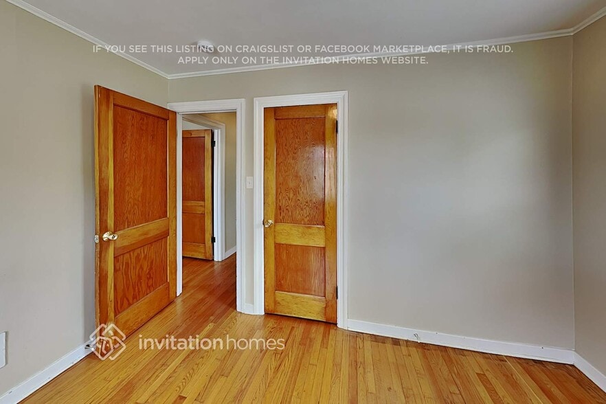 Building Photo - 485 N Beverly Ave