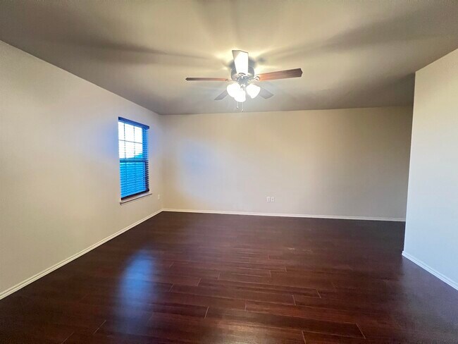 Building Photo - 815 Bartolome Ln