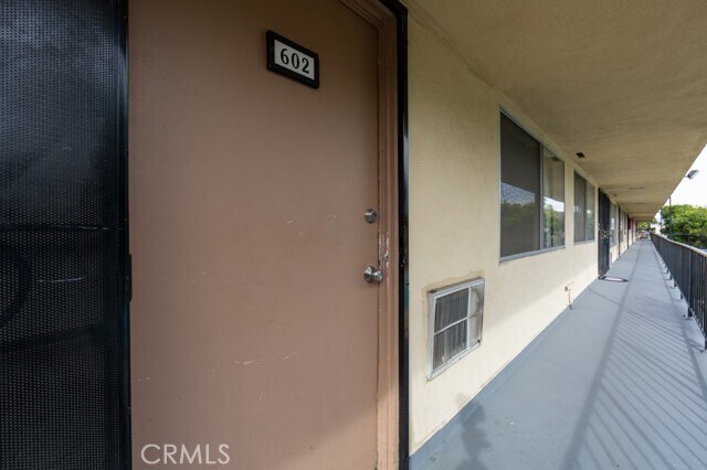 Building Photo - 4700 Clair Del Ave