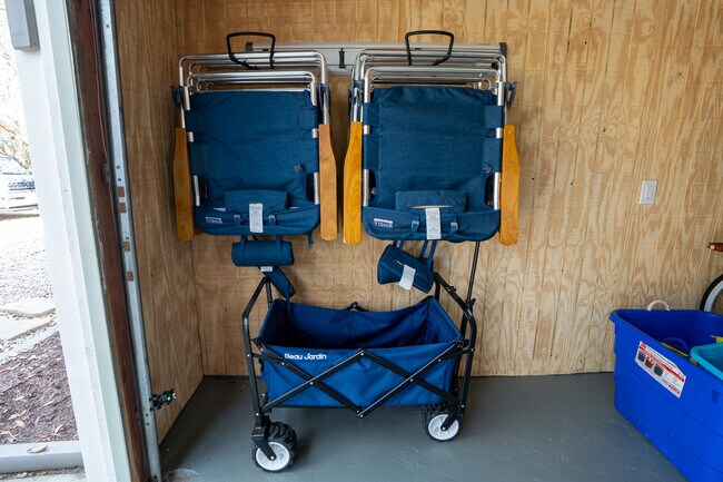 Building Photo - 23 11th Ave