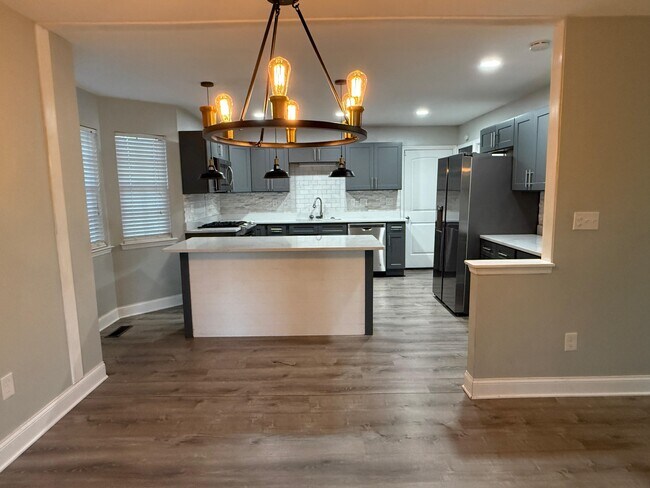 Building Photo - 8909 Quail Run Dr