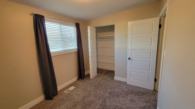 Building Photo - 668 Ann St